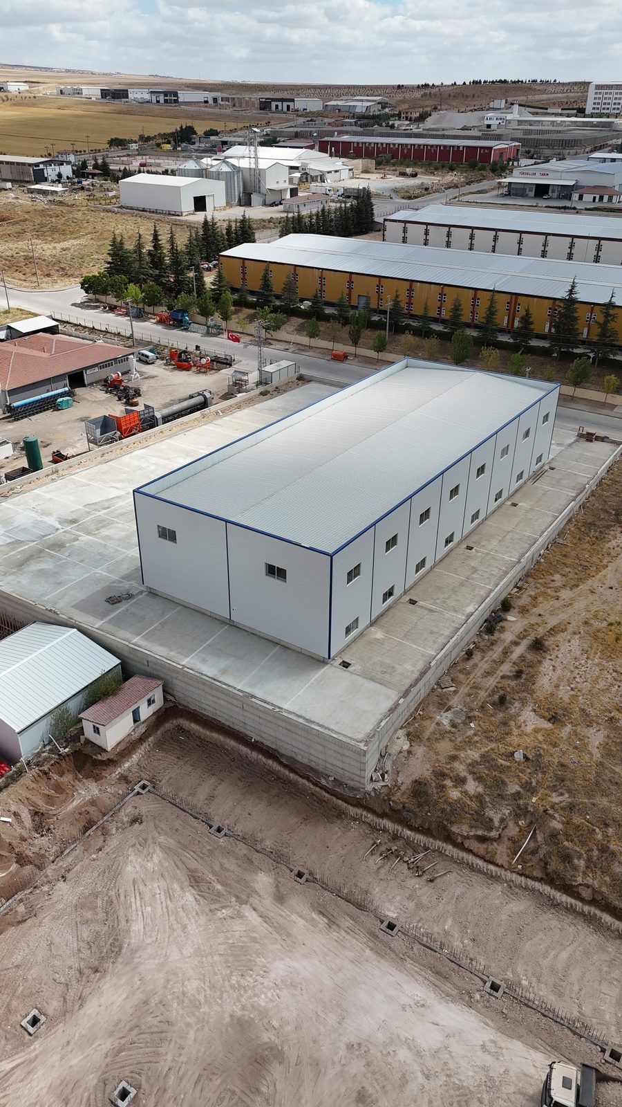 HK Teknik factory exterior
